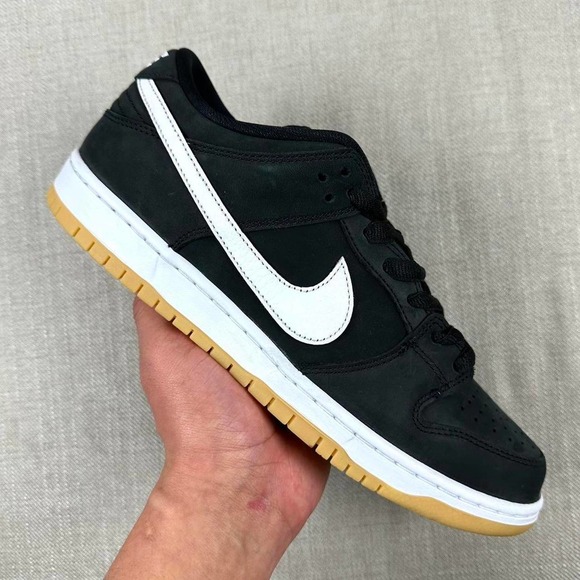 Nike SB Dunk Low Pro Black Gum - Picture 1 of 4